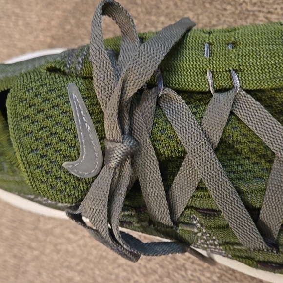 Women's Nike Space Hippie 04 Sneakers In Rough Green Size 9 - Picture 7 of 10